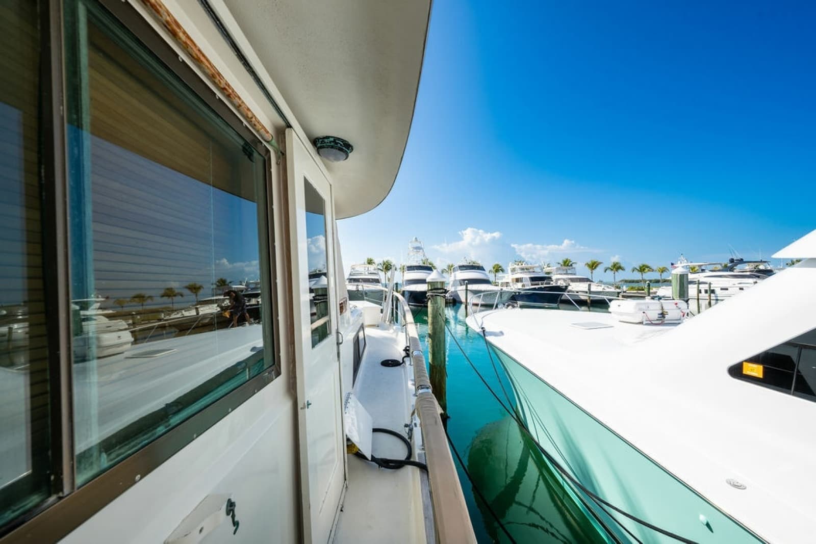 1979 Hatteras Yacht Fish