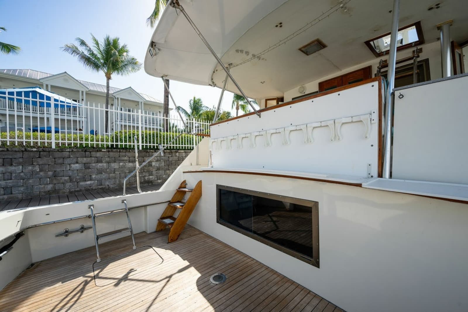 1979 Hatteras Yacht Fish
