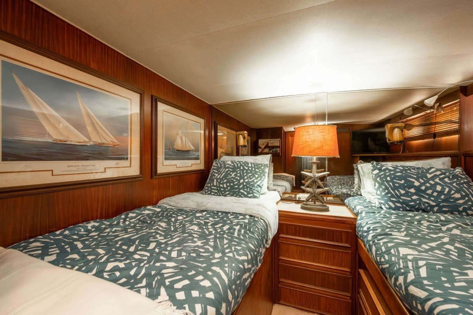 1979 Hatteras Yacht Fish
