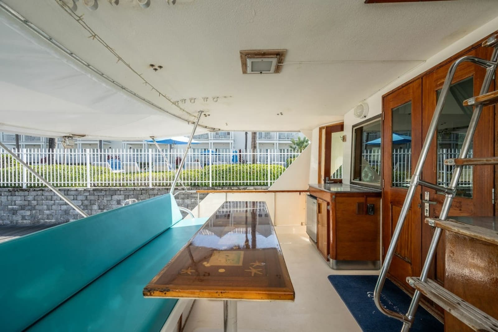 1979 Hatteras Yacht Fish