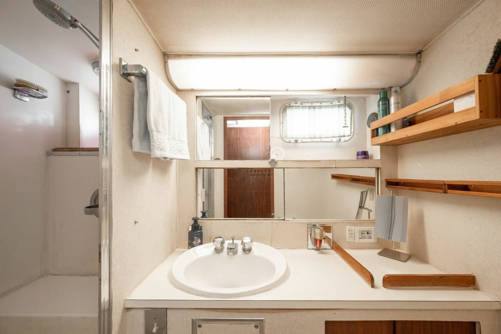 1979 Hatteras Yacht Fish