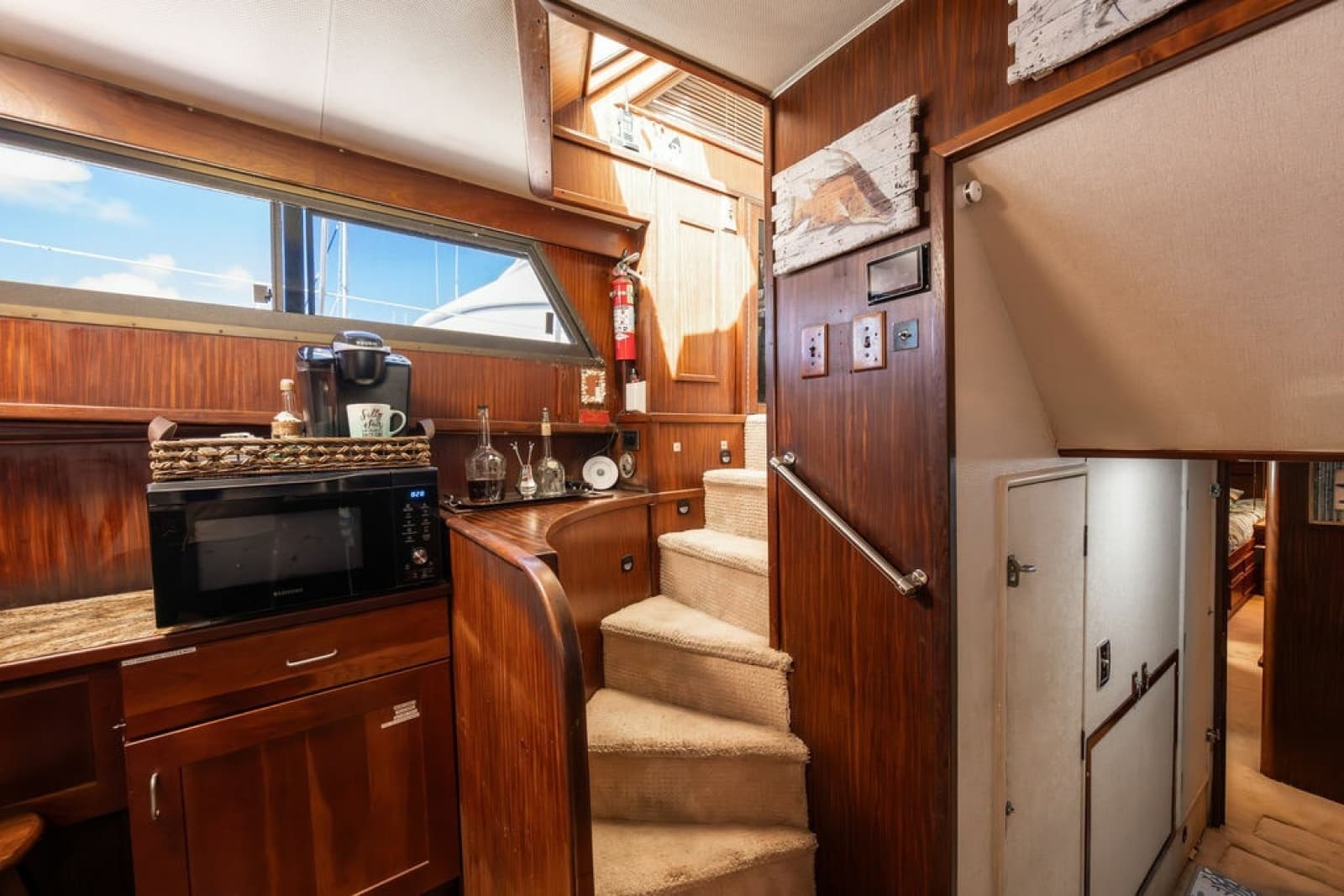 1979 Hatteras Yacht Fish