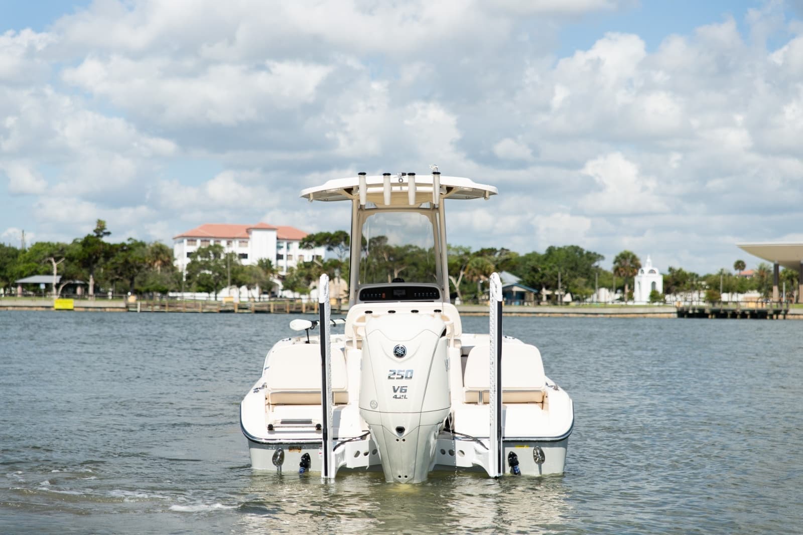 2024 Grady-White 231 Costal Explorer