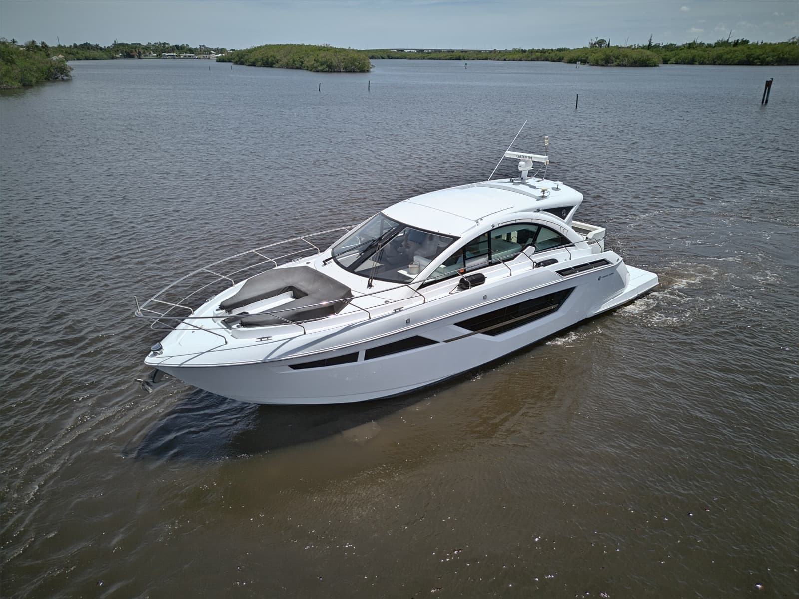 2023 Cruisers Yachts 50 CANTIUS