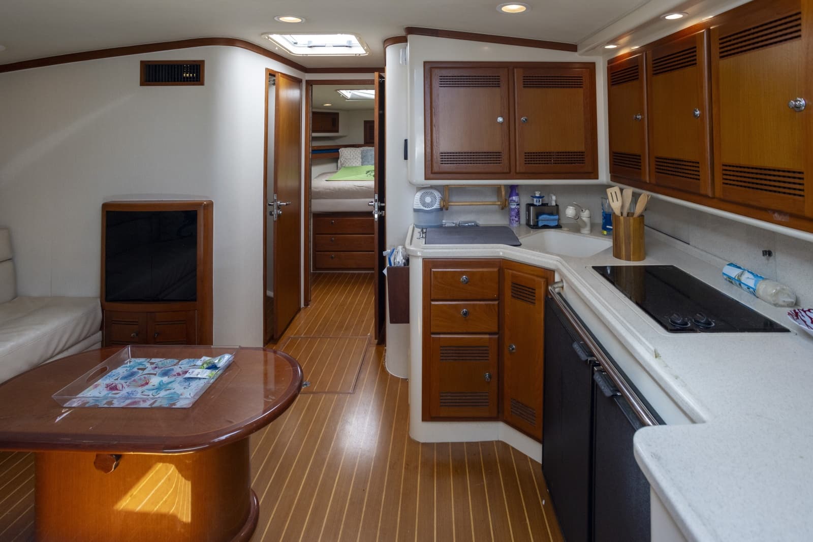 2000 Cabo 45 EXPRESS