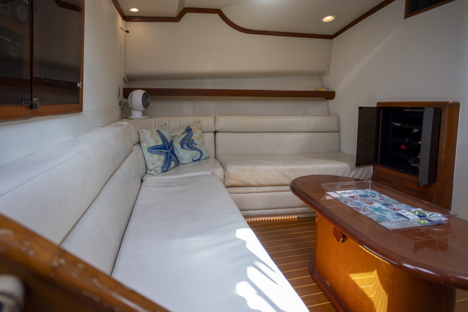 2000 Cabo 45 EXPRESS