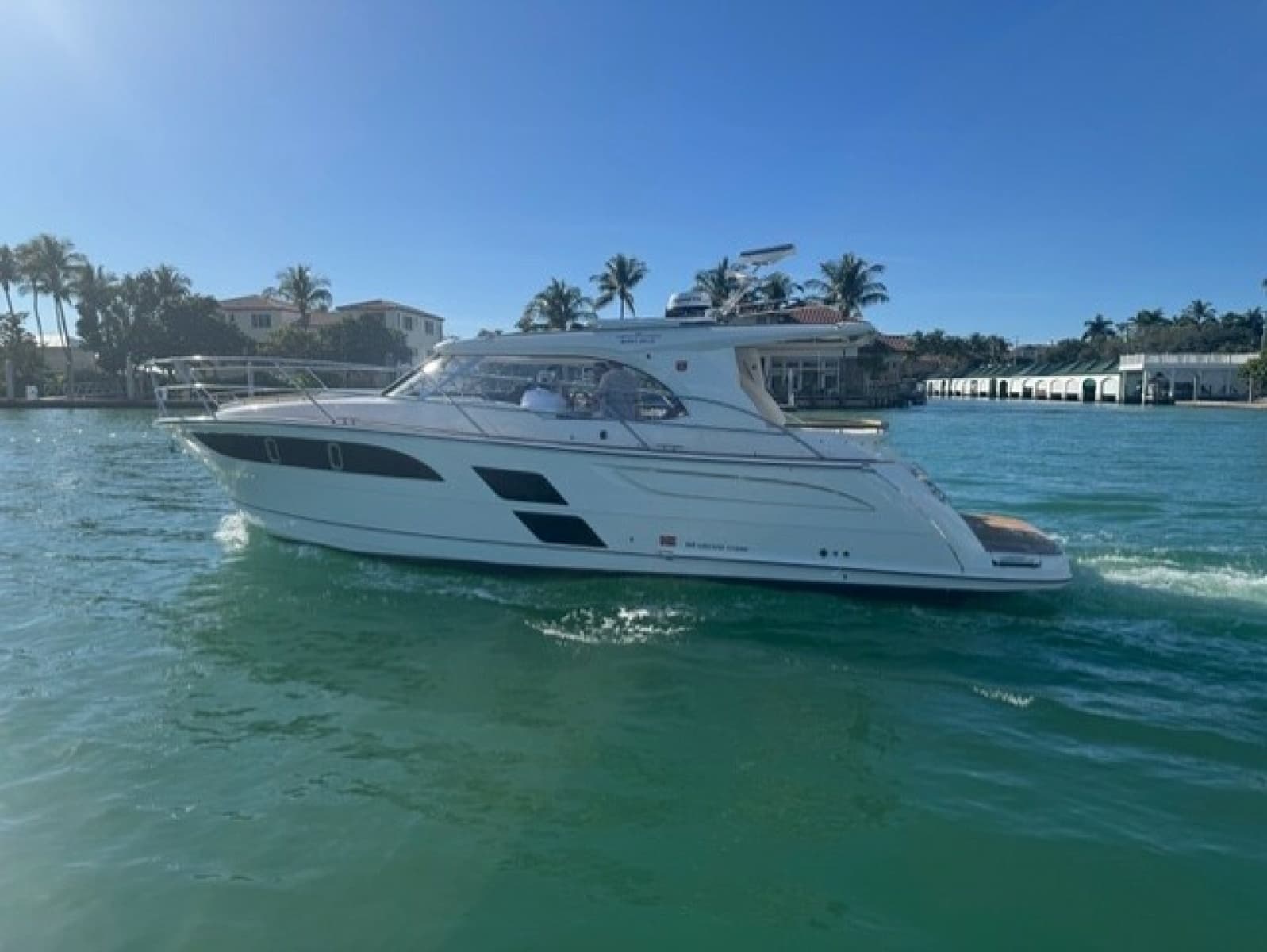 2026 Marex 360 Cabriolet Cruiser