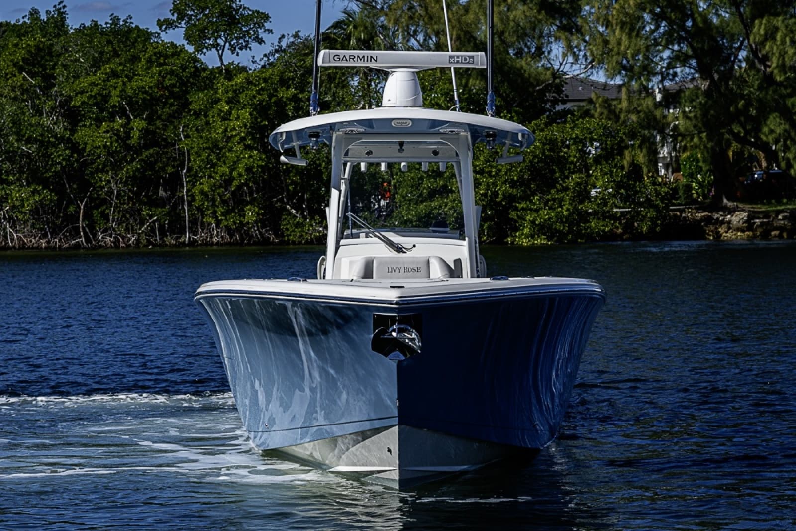 2021 Cobia 320 CC