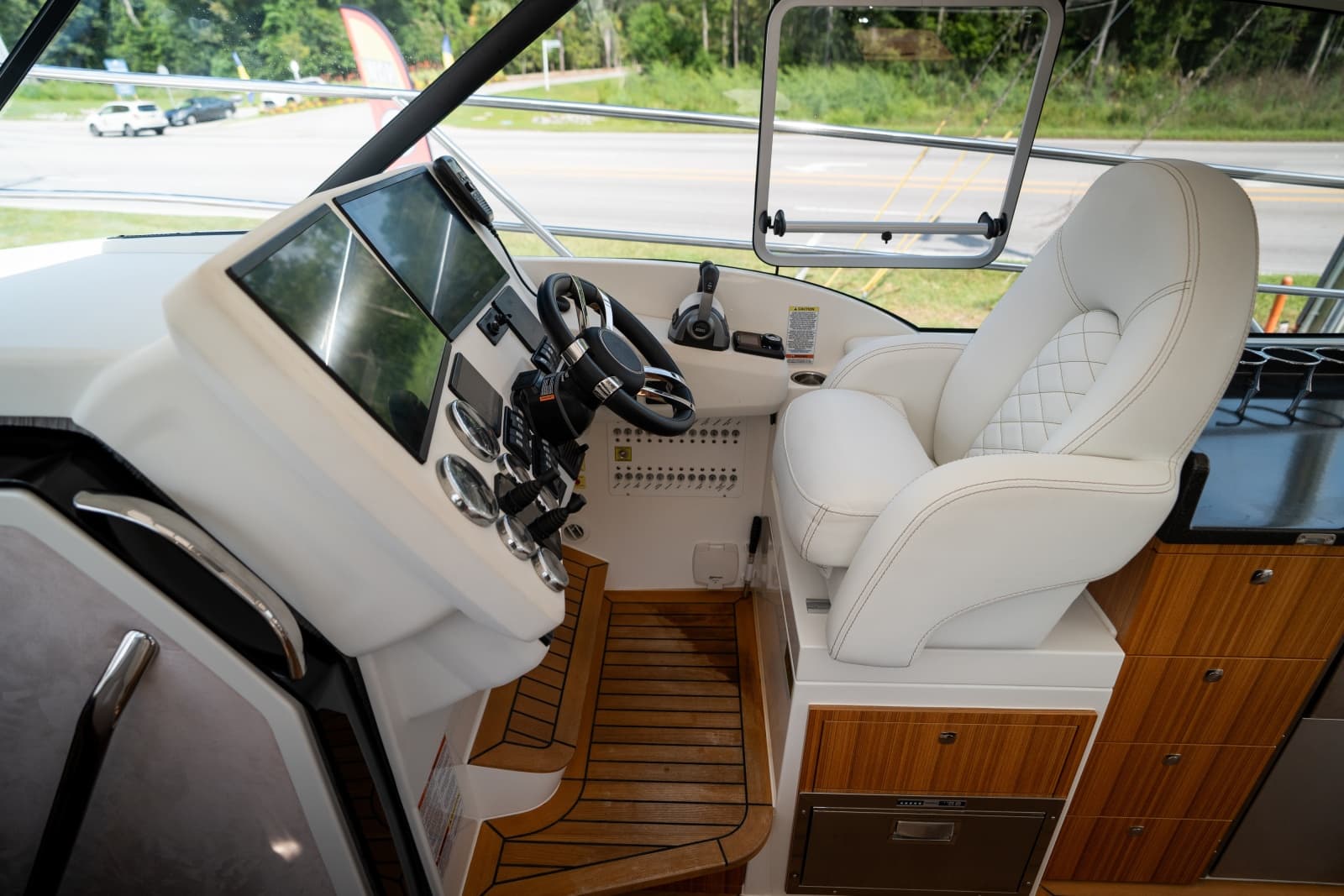 2026 Marex 360 Cabriolet Cruiser