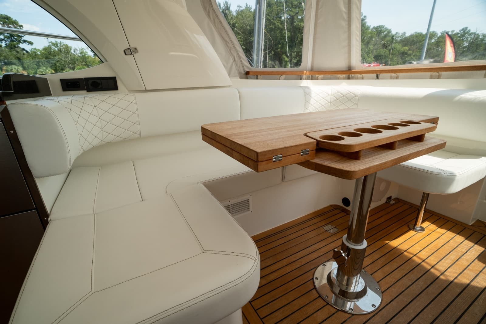 2026 Marex 360 Cabriolet Cruiser