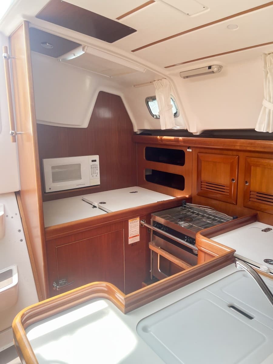 2002 Beneteau Oceanis 361