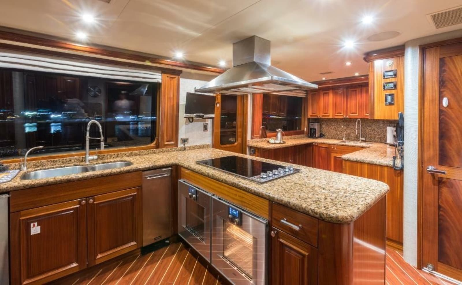 2008 Westport Westport 130 (#26) Tri-Deck