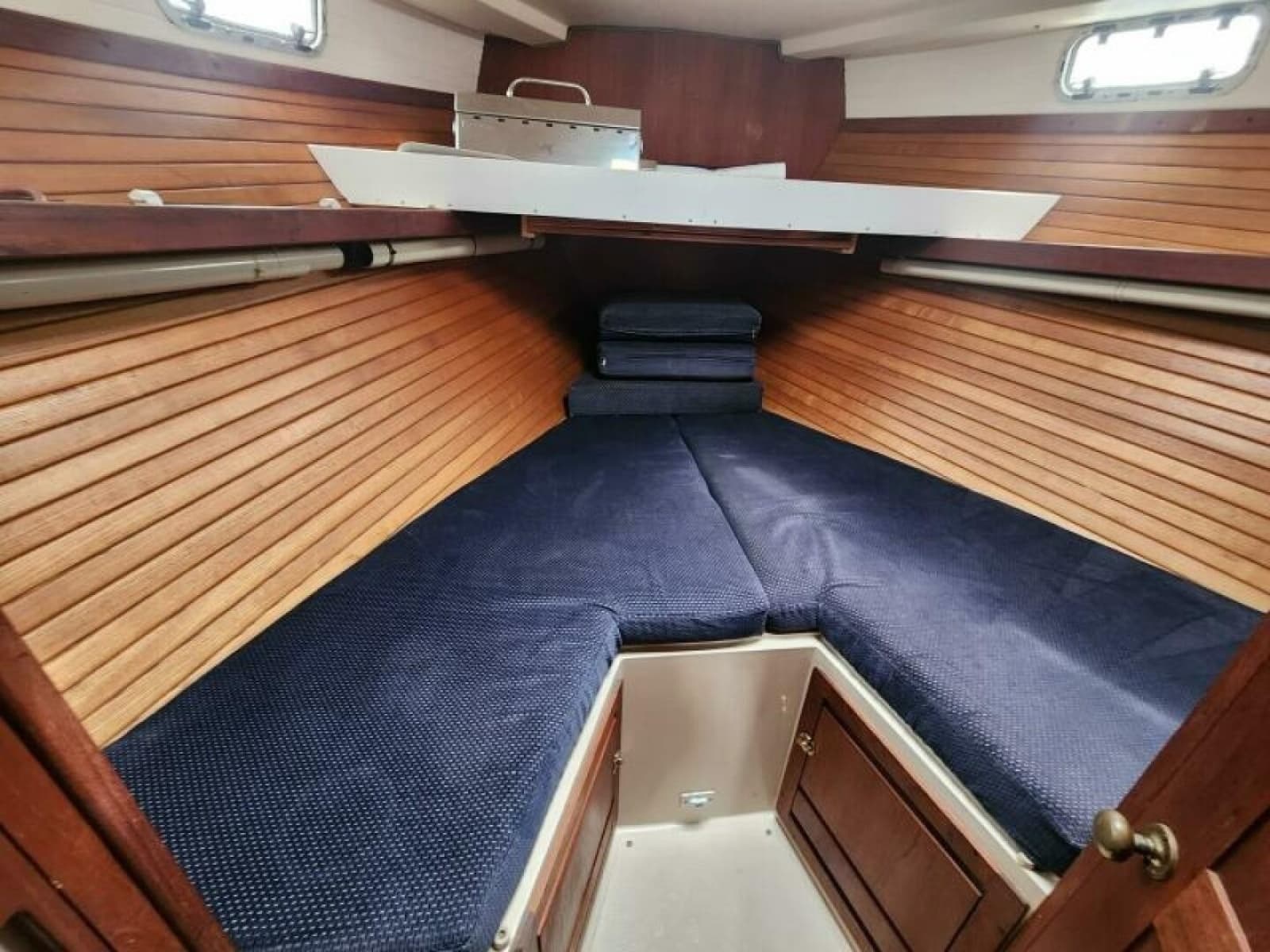 1990 Morgan Out Island 41 Classic