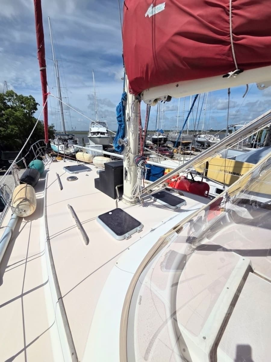 1990 Morgan Out Island 41 Classic