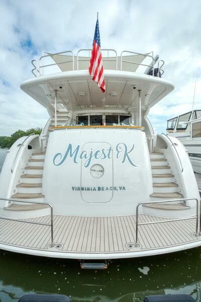 2007 Hatteras 80 Enclosed Bridge