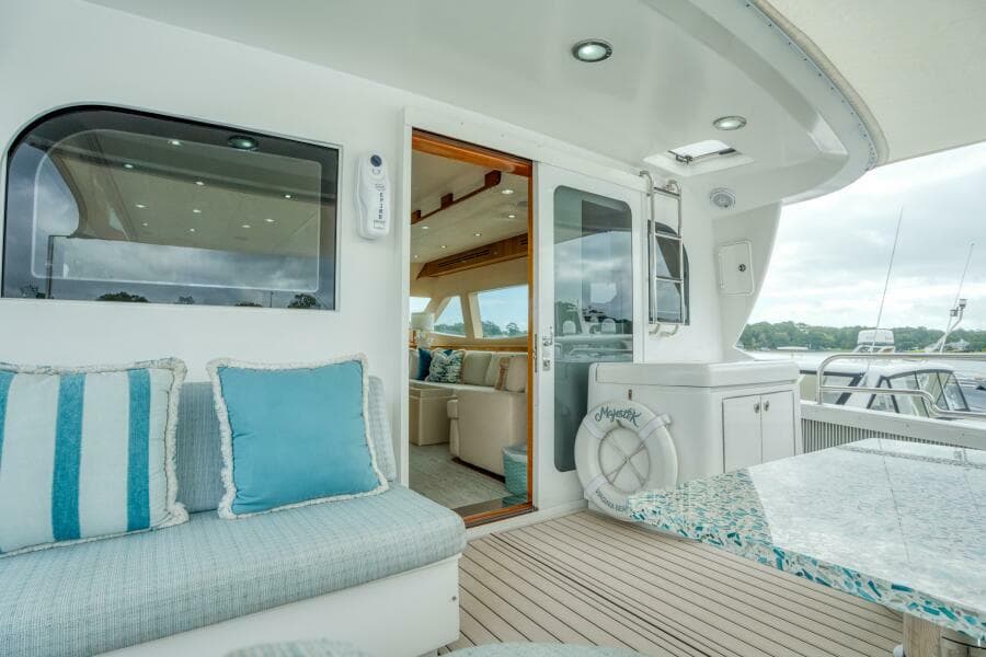 2007 Hatteras 80 Enclosed Bridge