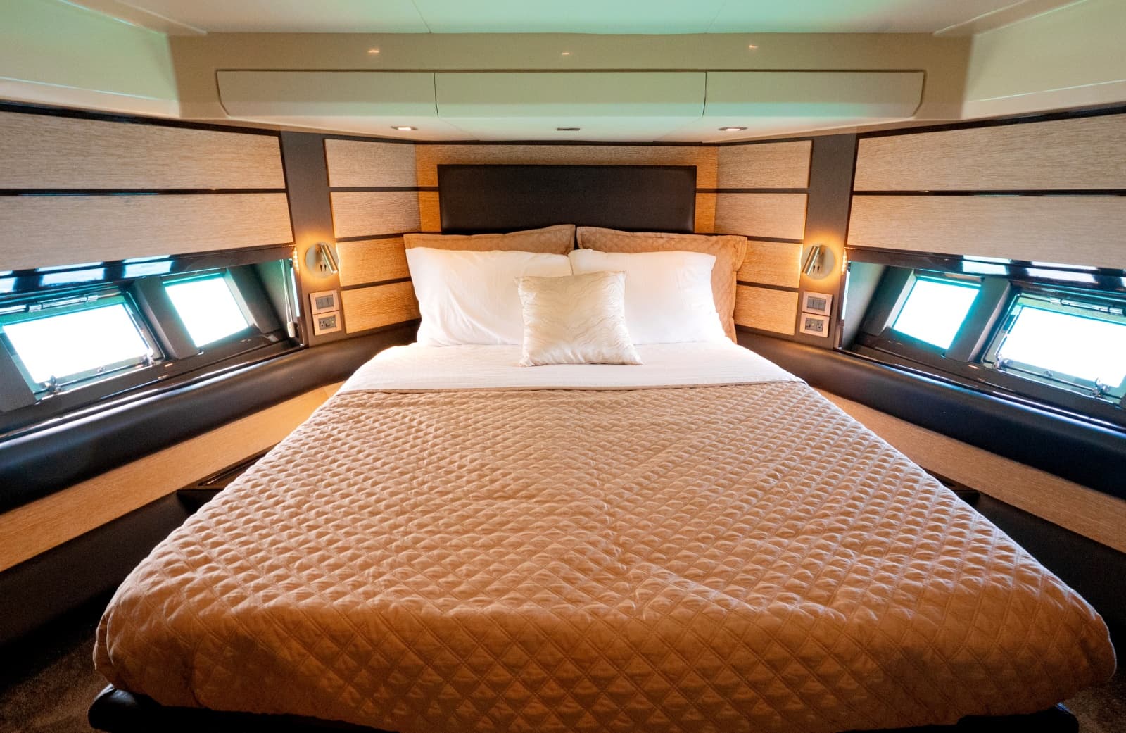 2011 Azimut 58 Fly