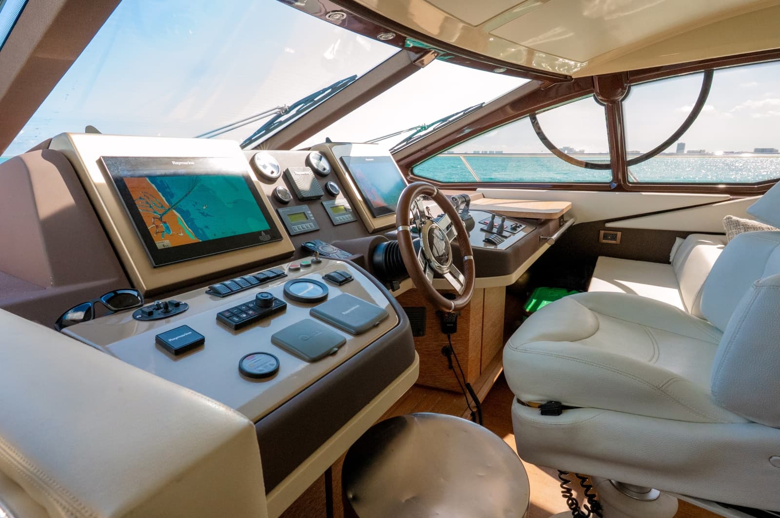 2011 Azimut 58 Fly