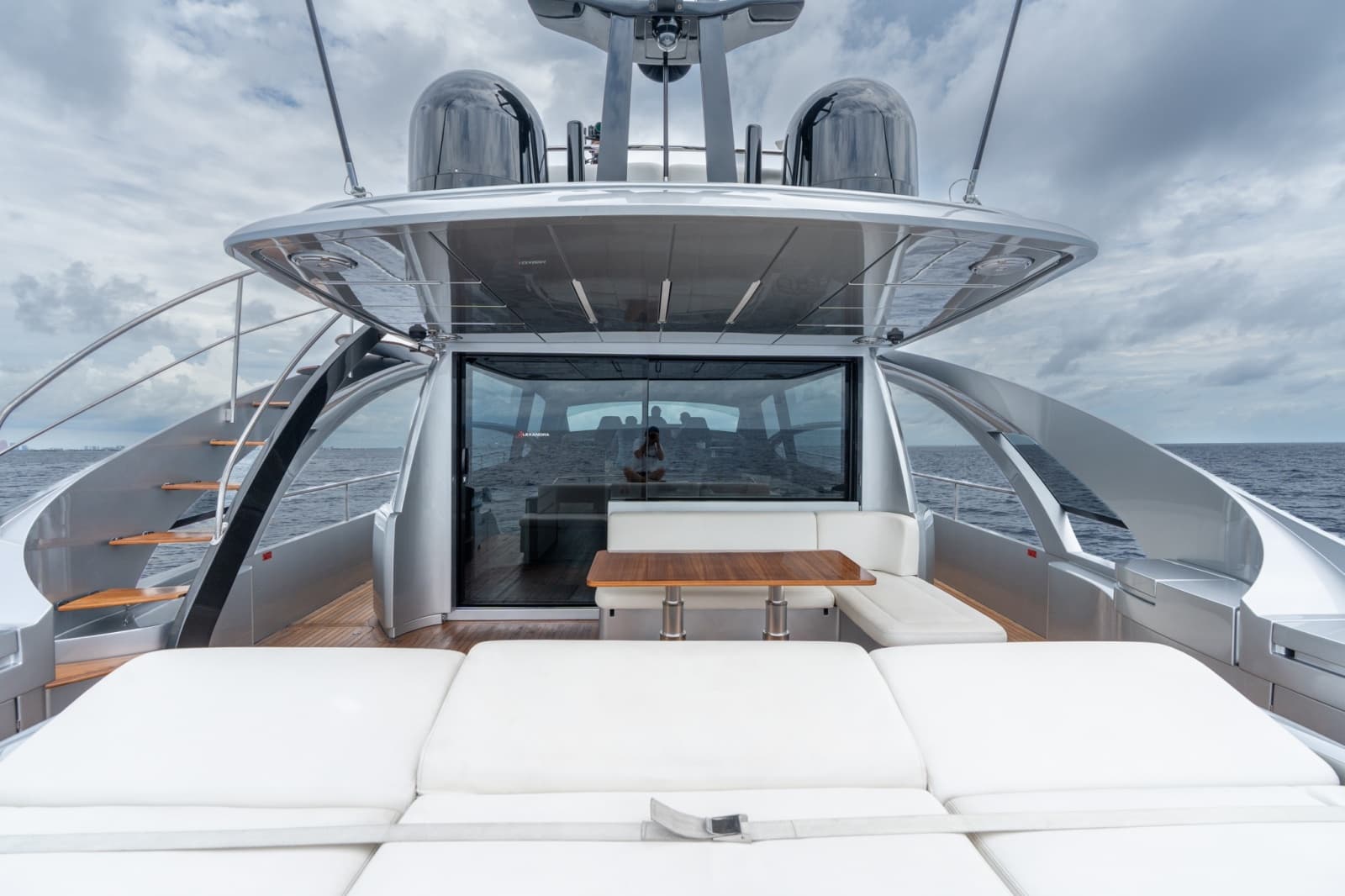 2020 Pershing 8X
