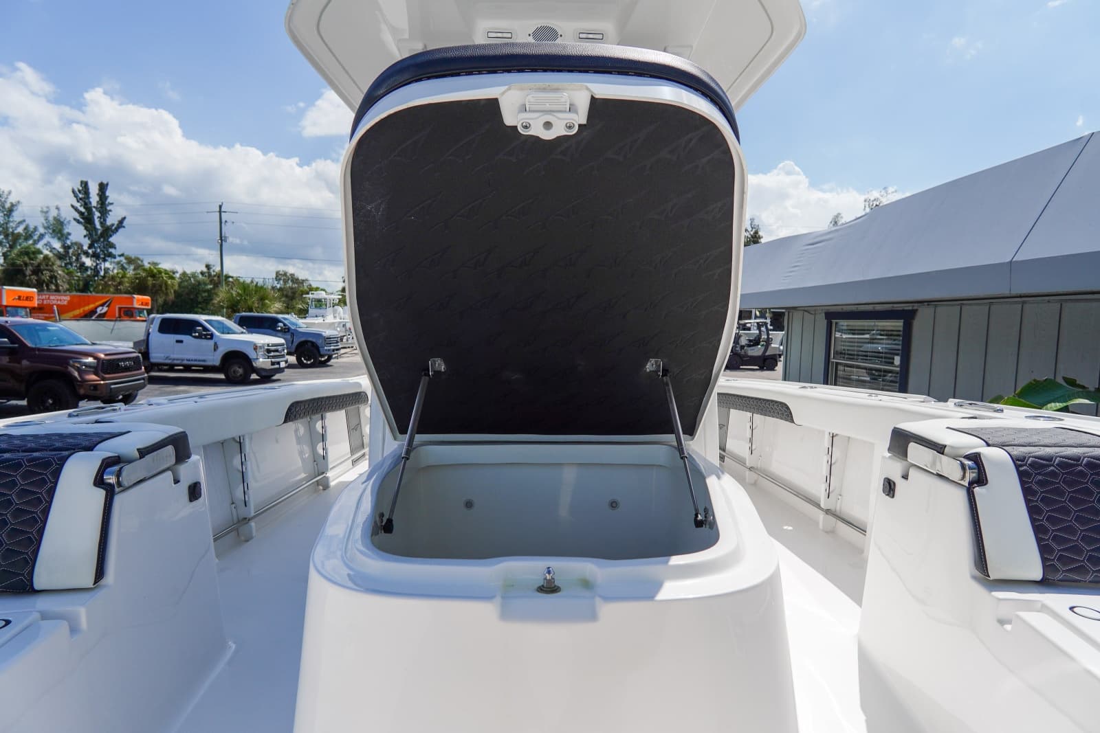 2025 Tidewater 3100 Carolina Bay