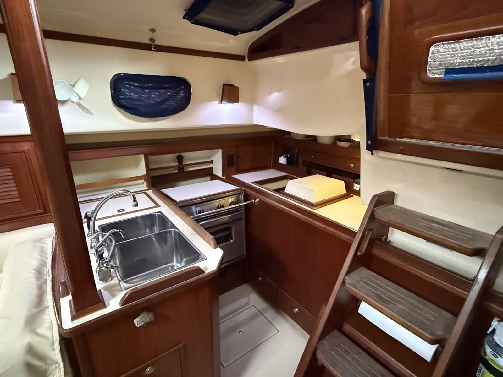 1997 Island Packet 350