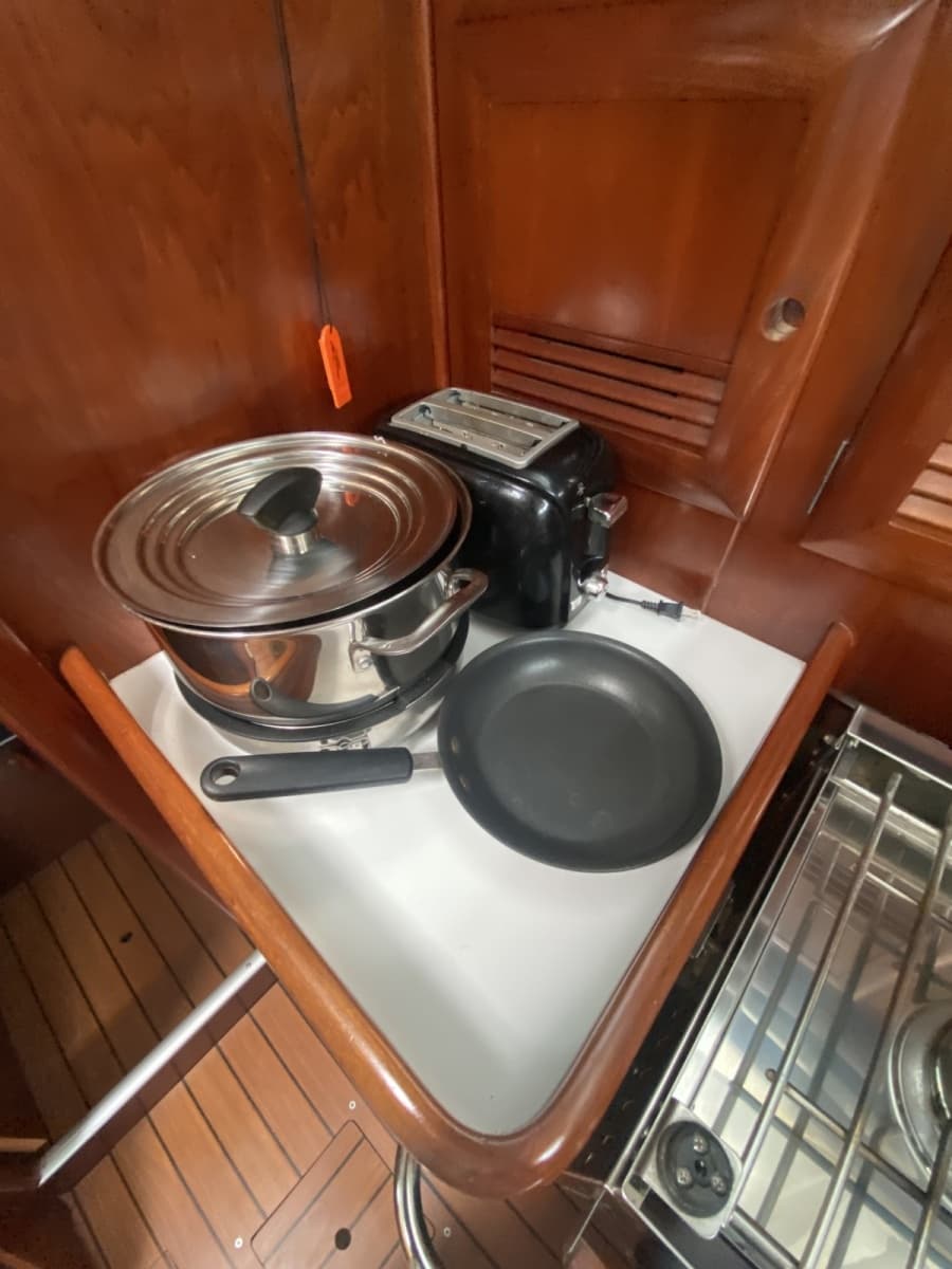 2004 Beneteau 373