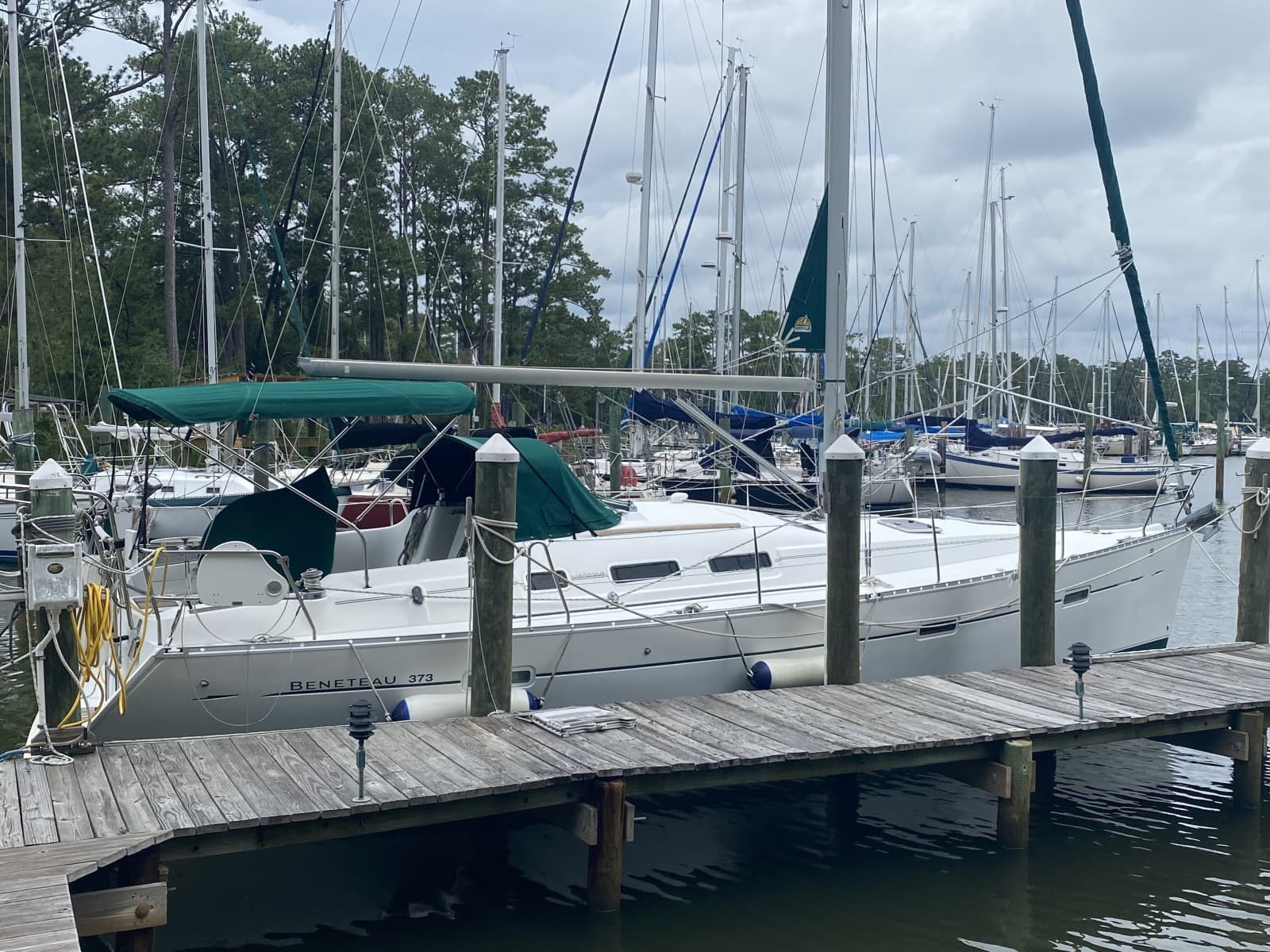 2004 Beneteau 373