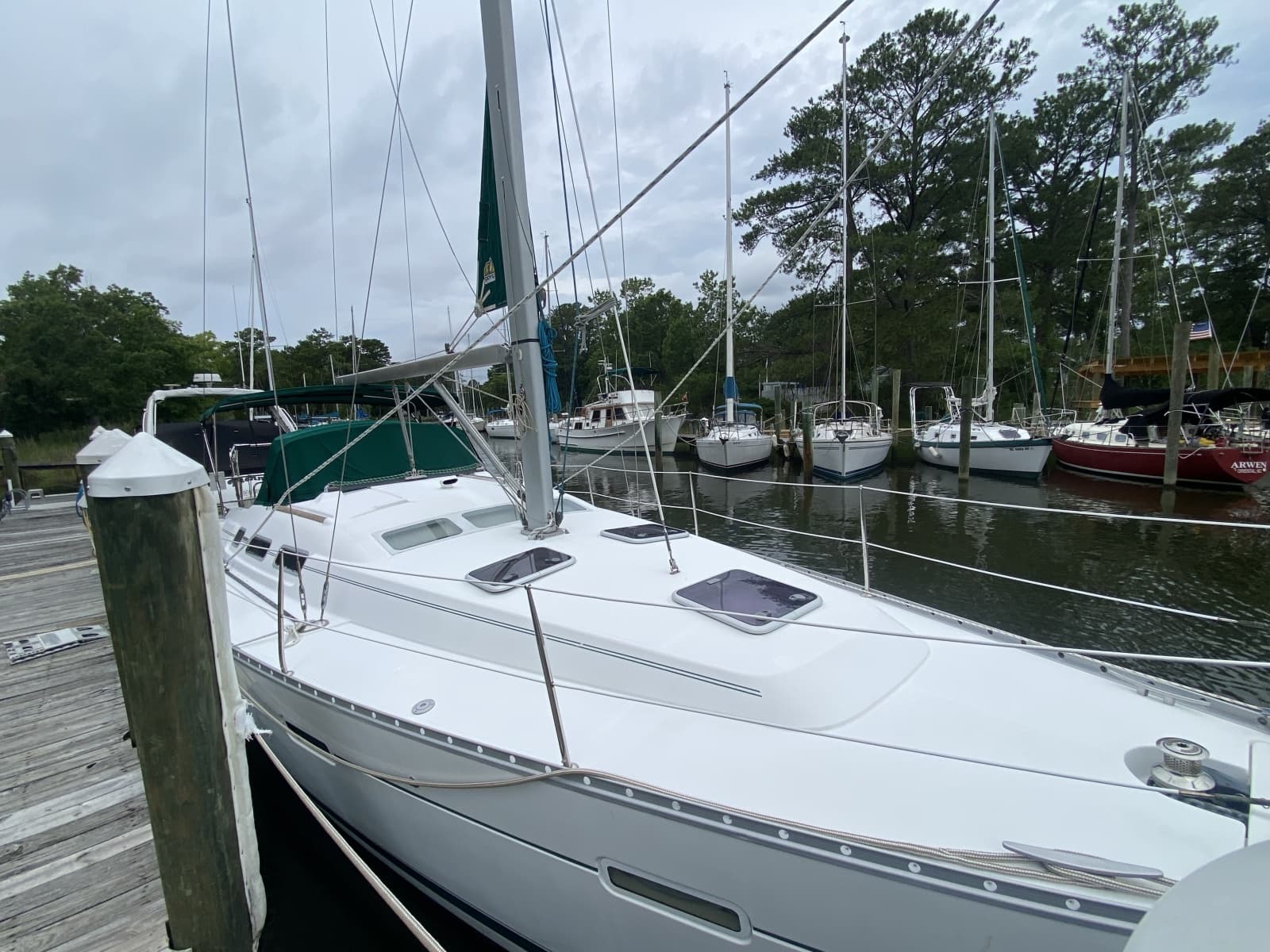 2004 Beneteau 373