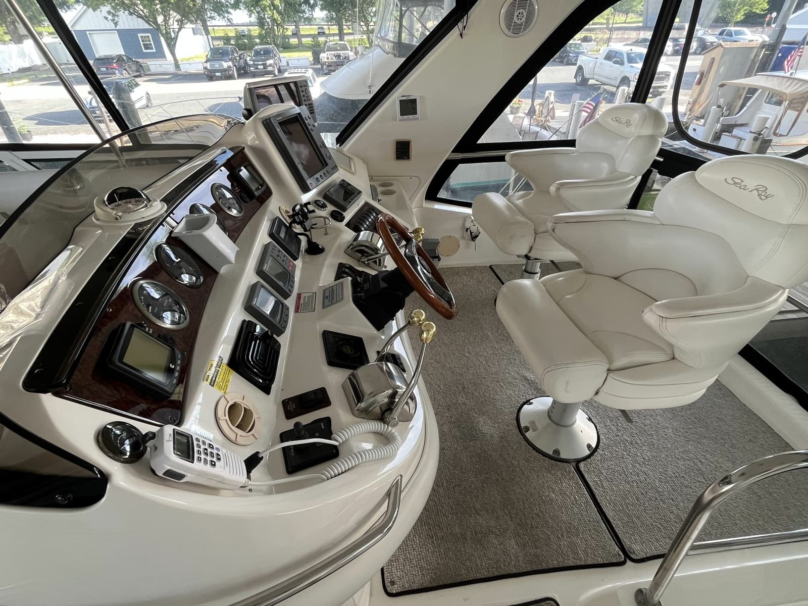 2003 Sea Ray 480 Sedan Bridge