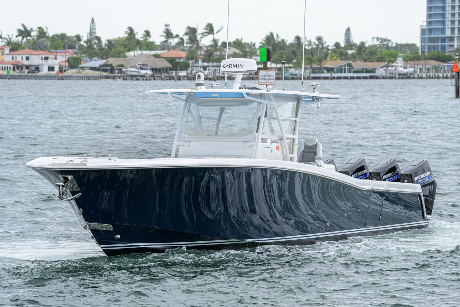 2019 Invincible 42 Open