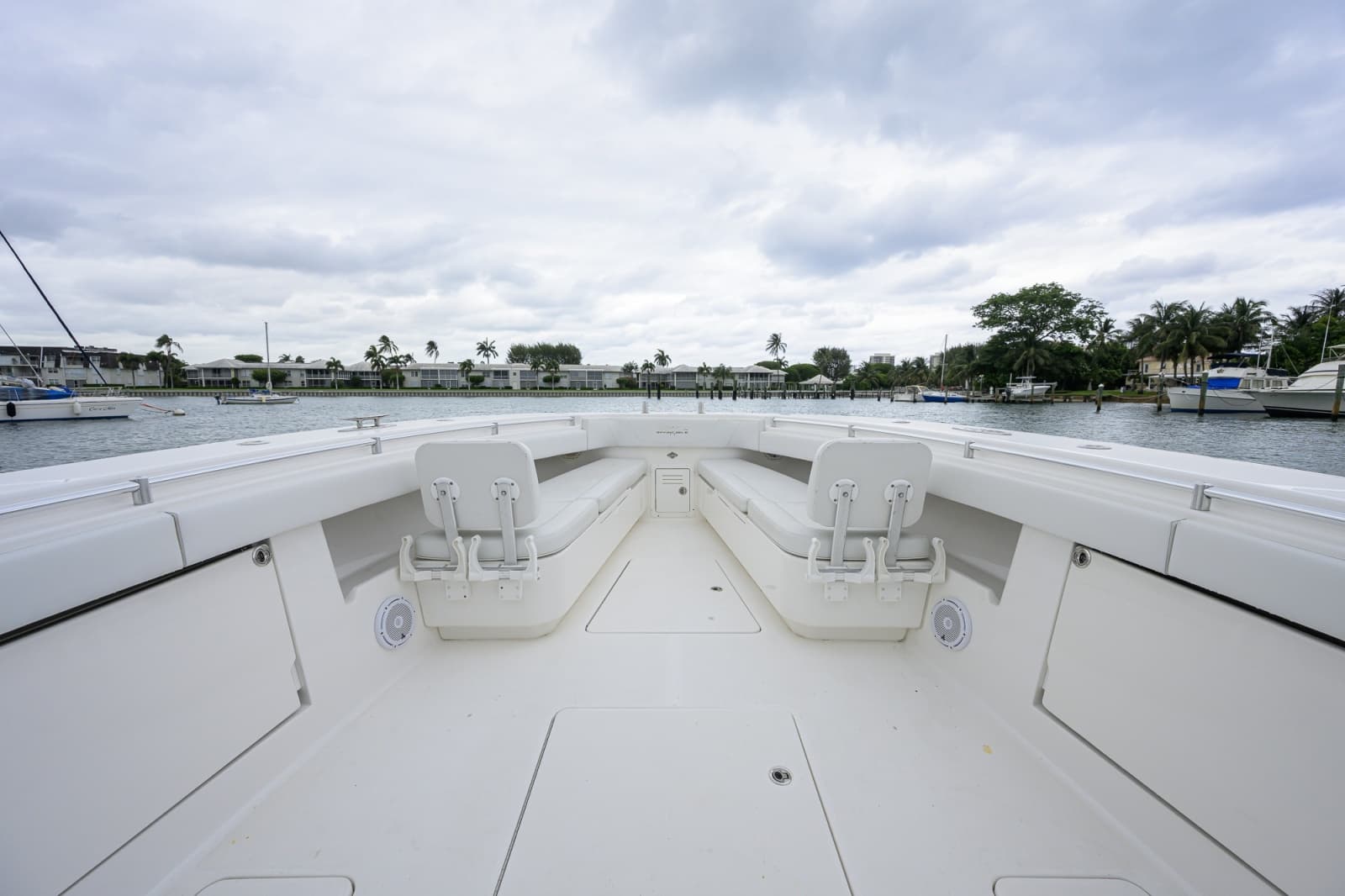 2019 Invincible 42 Open