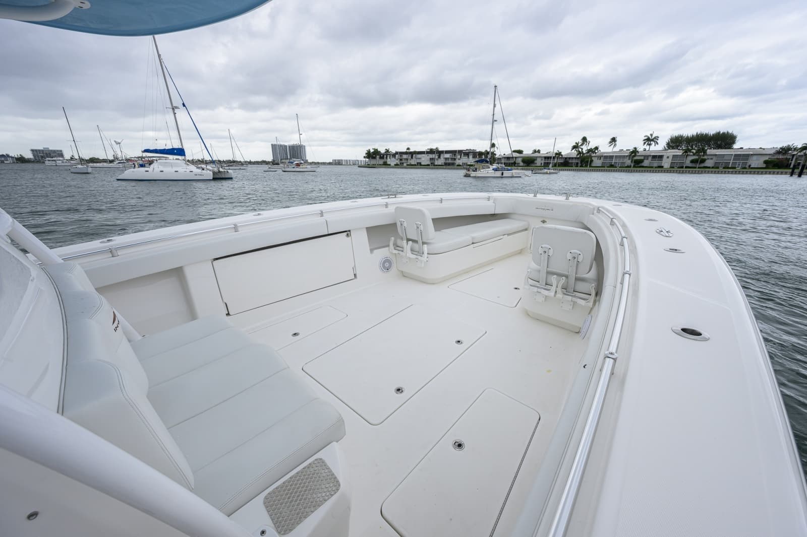 2019 Invincible 42 Open
