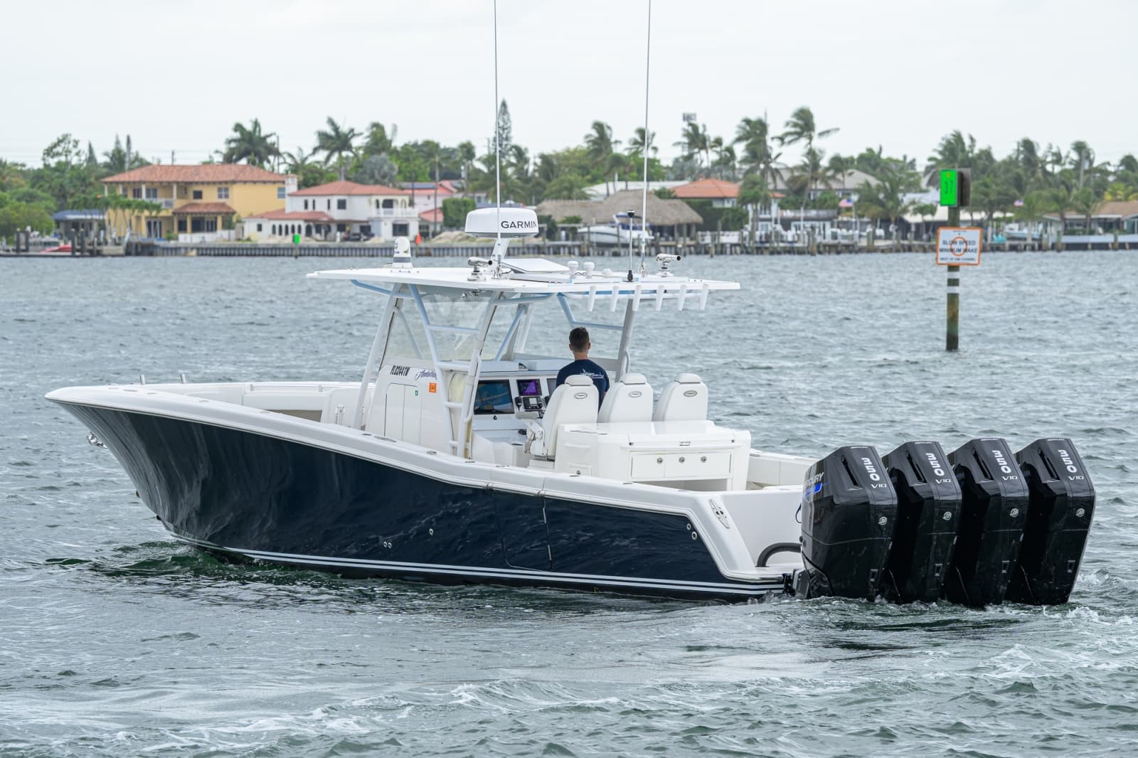 2019 Invincible 42 Open