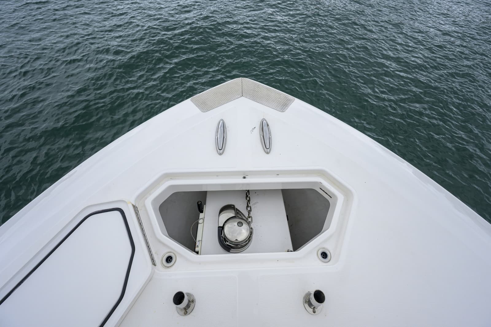 2019 Invincible 42 Open