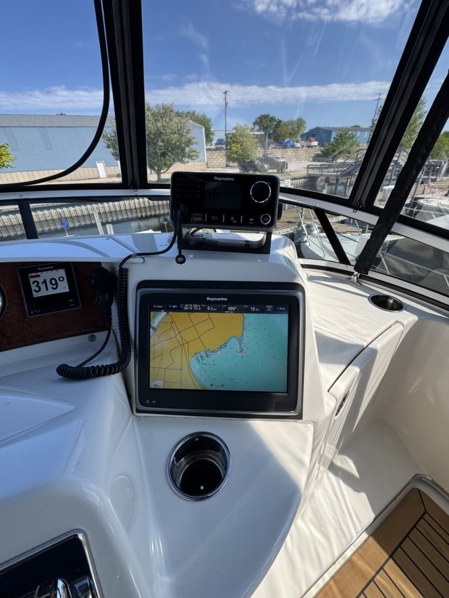2002 Silverton 39 Motor Yacht