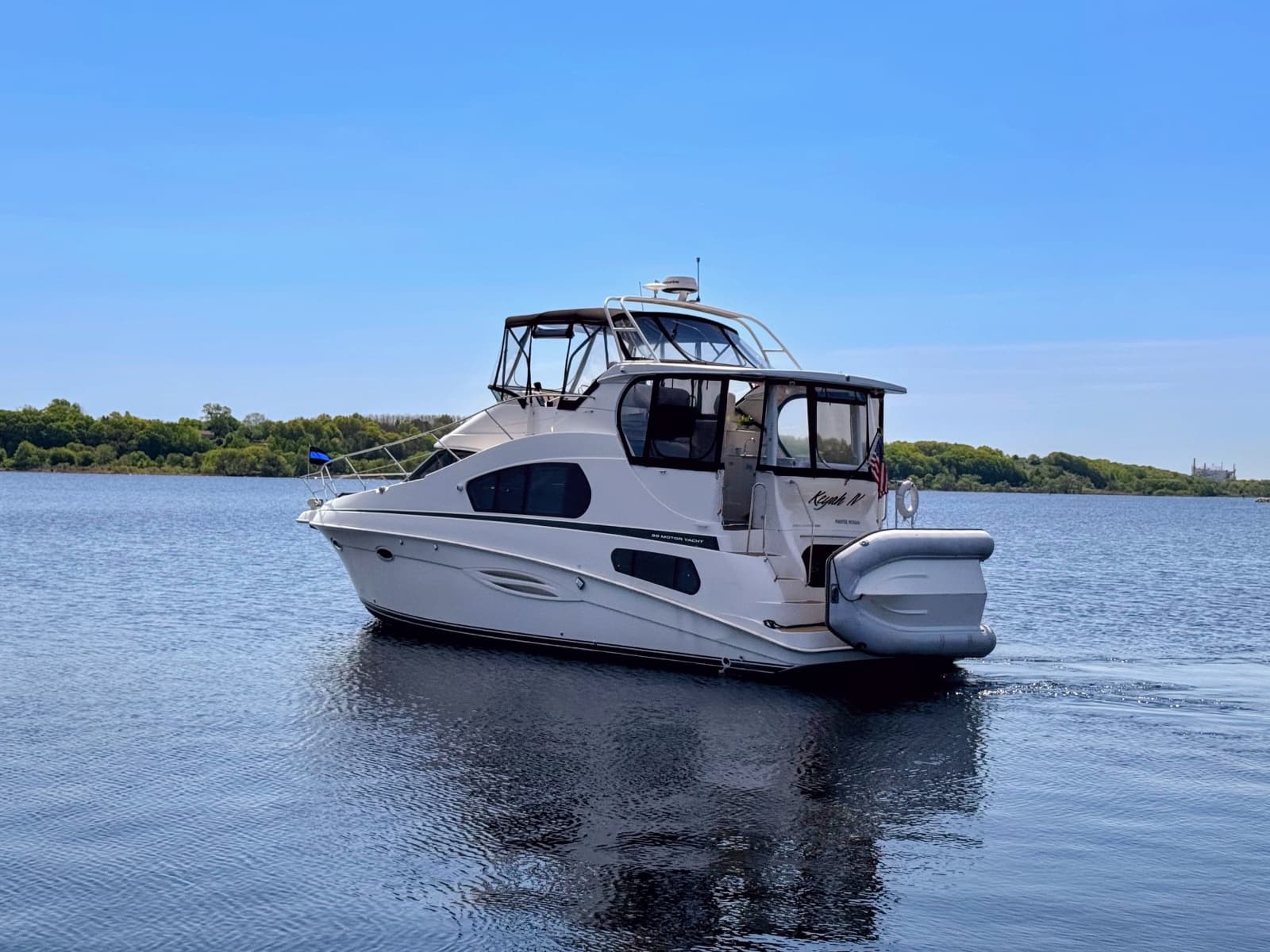 2002 Silverton 39 Motor Yacht