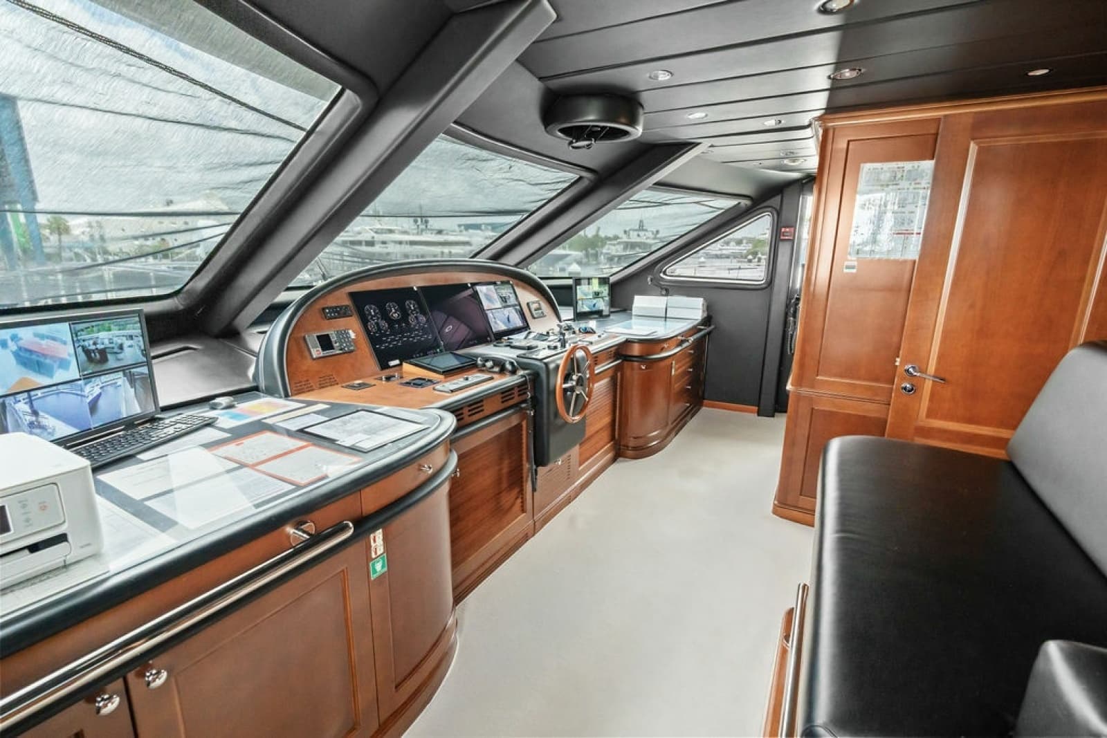 2008 Benetti 121 Classic