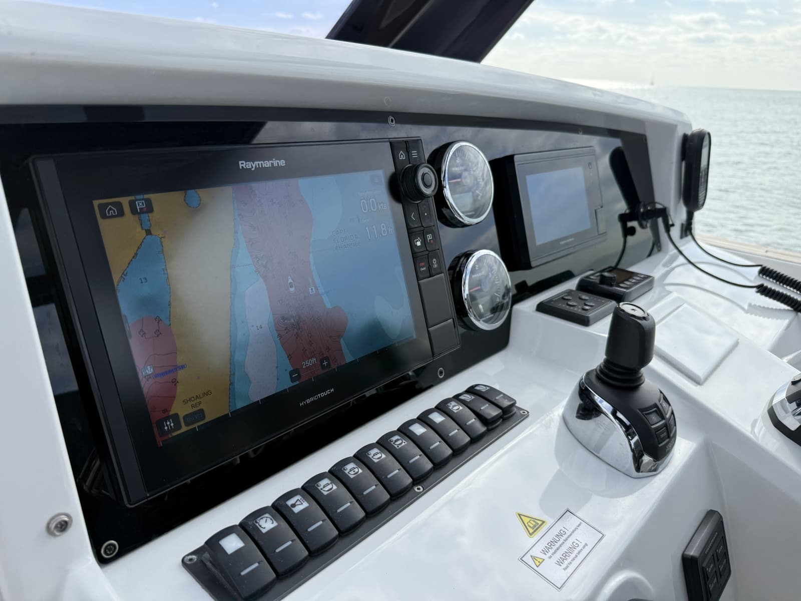 2019 Fjord 40 Open