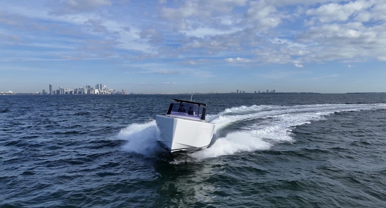 2019 Fjord 40 Open