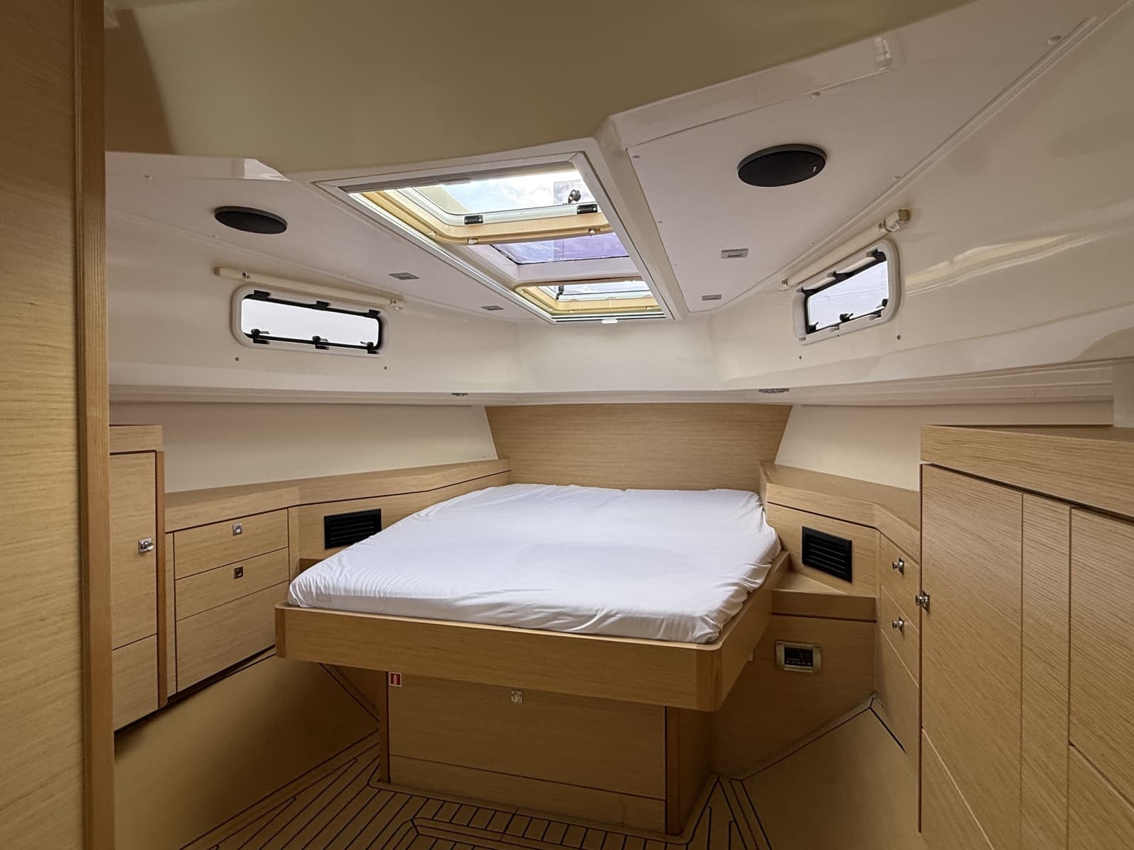 2019 Fjord 40 Open