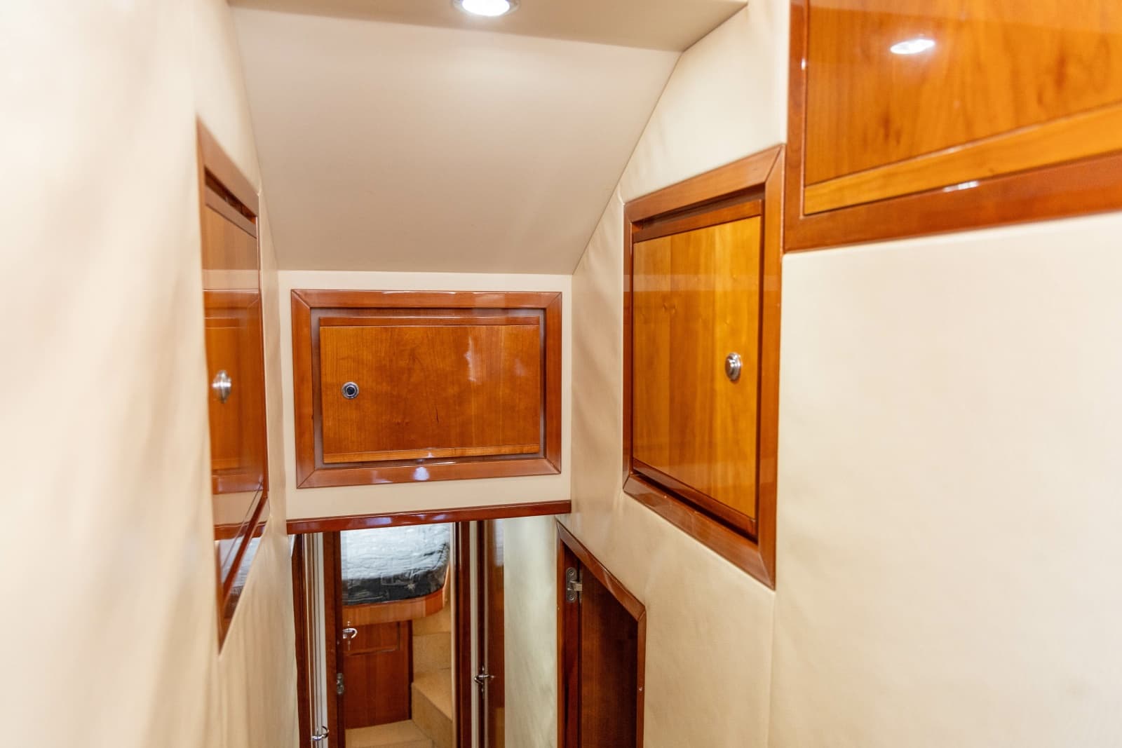 2006 Bertram 510 Convertible