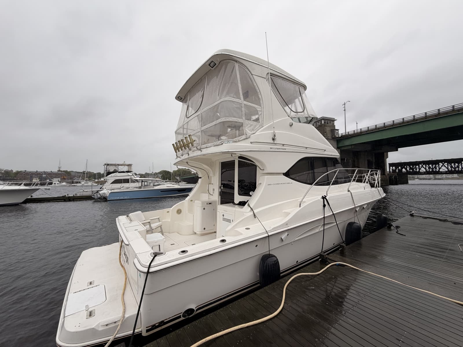 2006 Silverton 38 Convertible