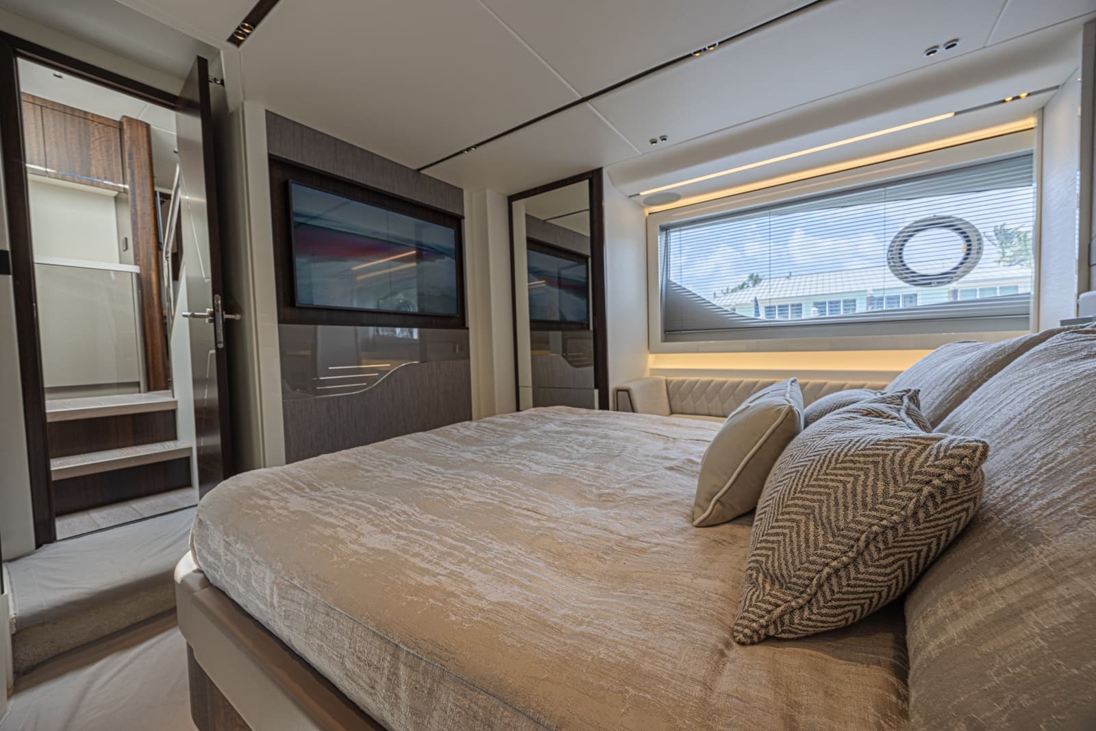 2021 Sunseeker Predator 60 EVO