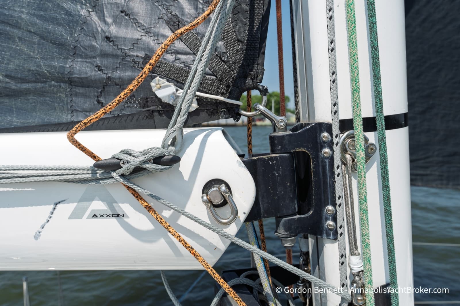 2020 Jeanneau Sun Fast 3300
