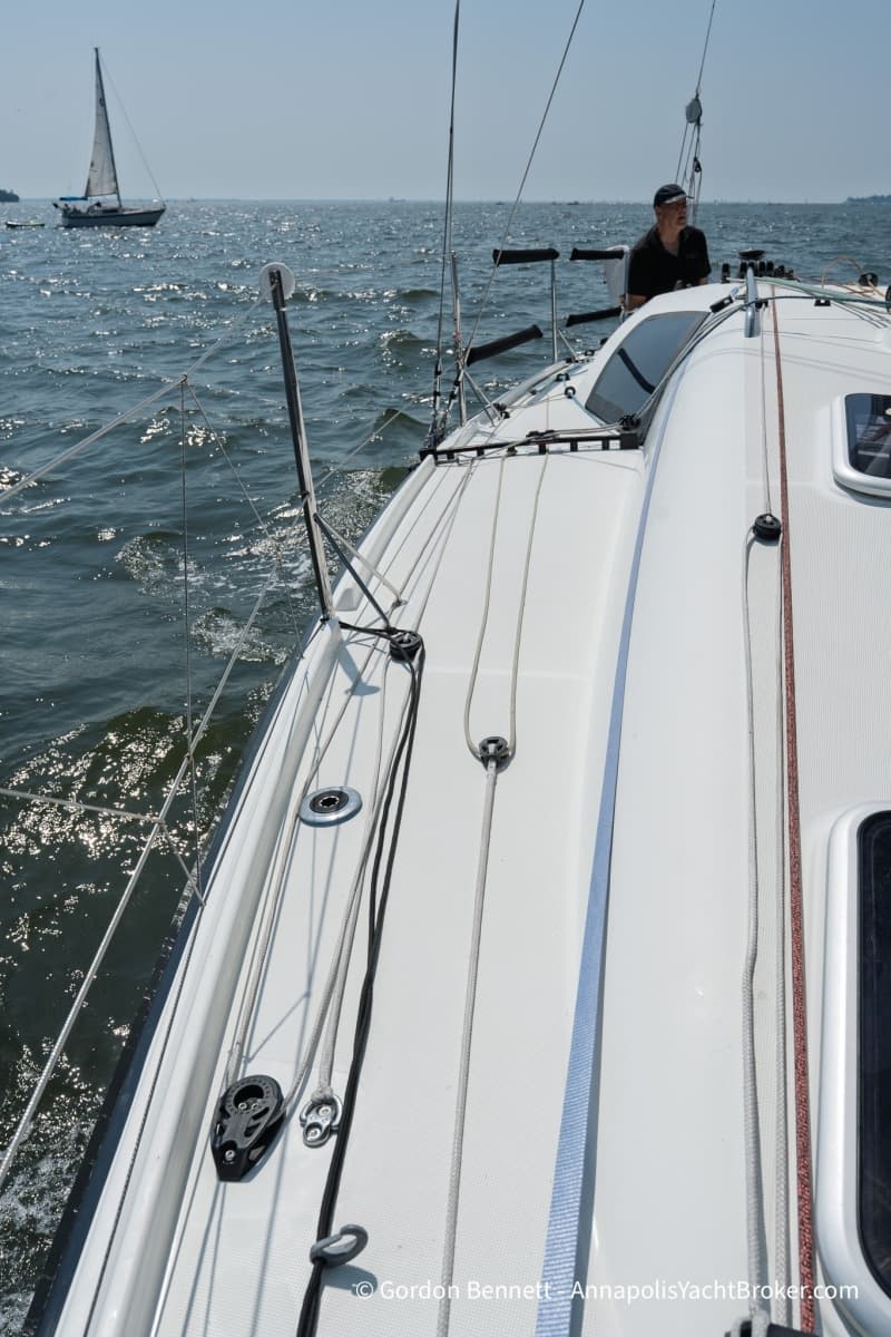 2020 Jeanneau Sun Fast 3300