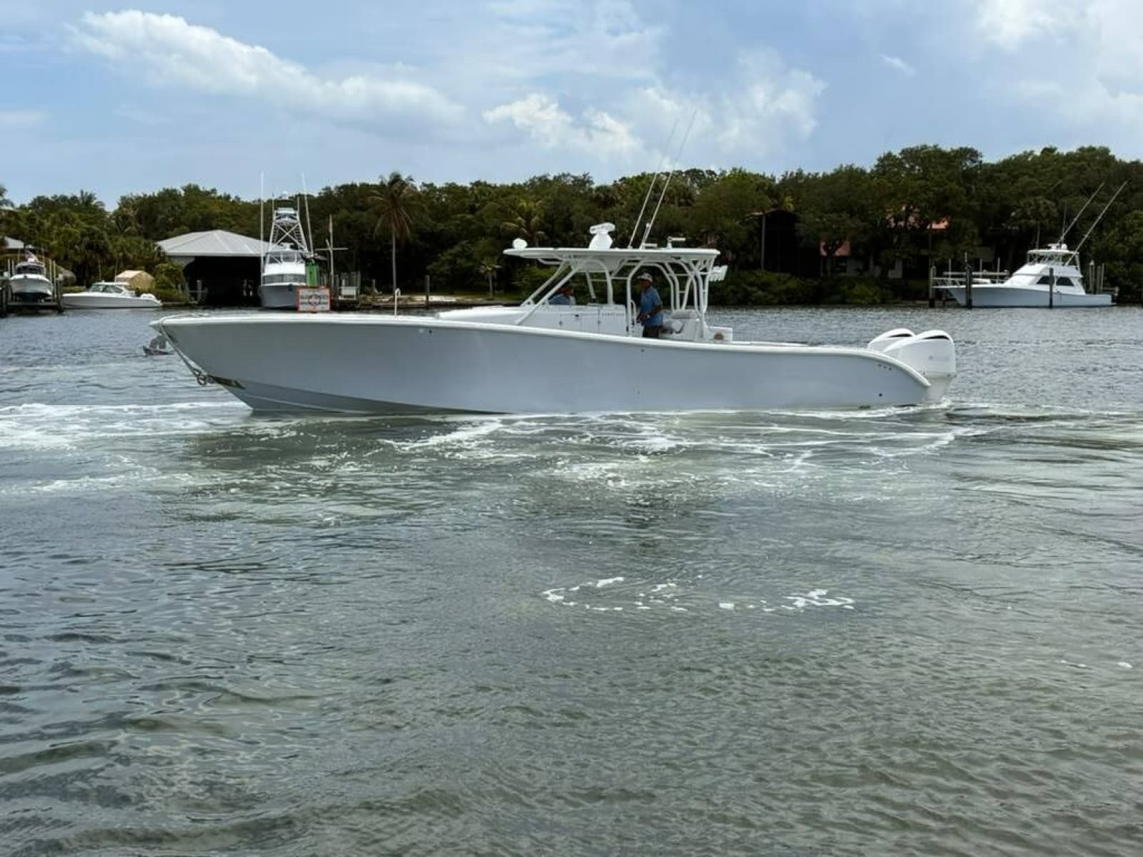 2014 Yellowfin 42 Offshore