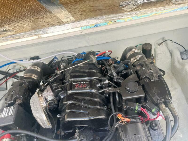 2001 Pursuit 2860 Denali