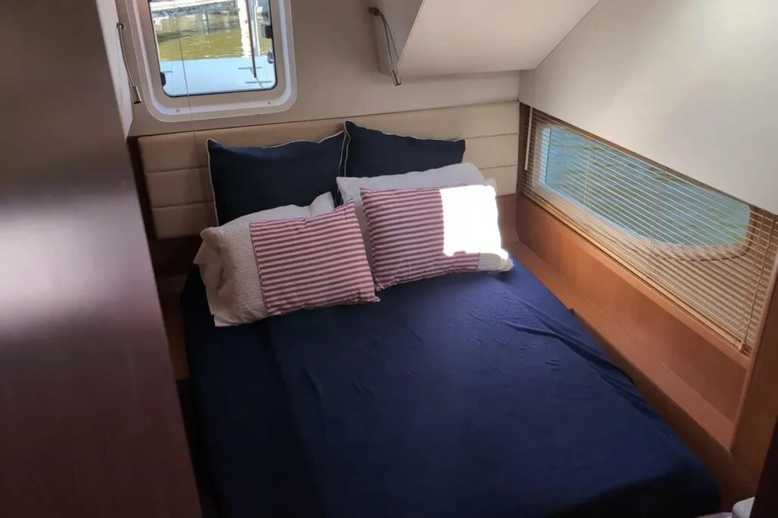 2014 Aquila 48