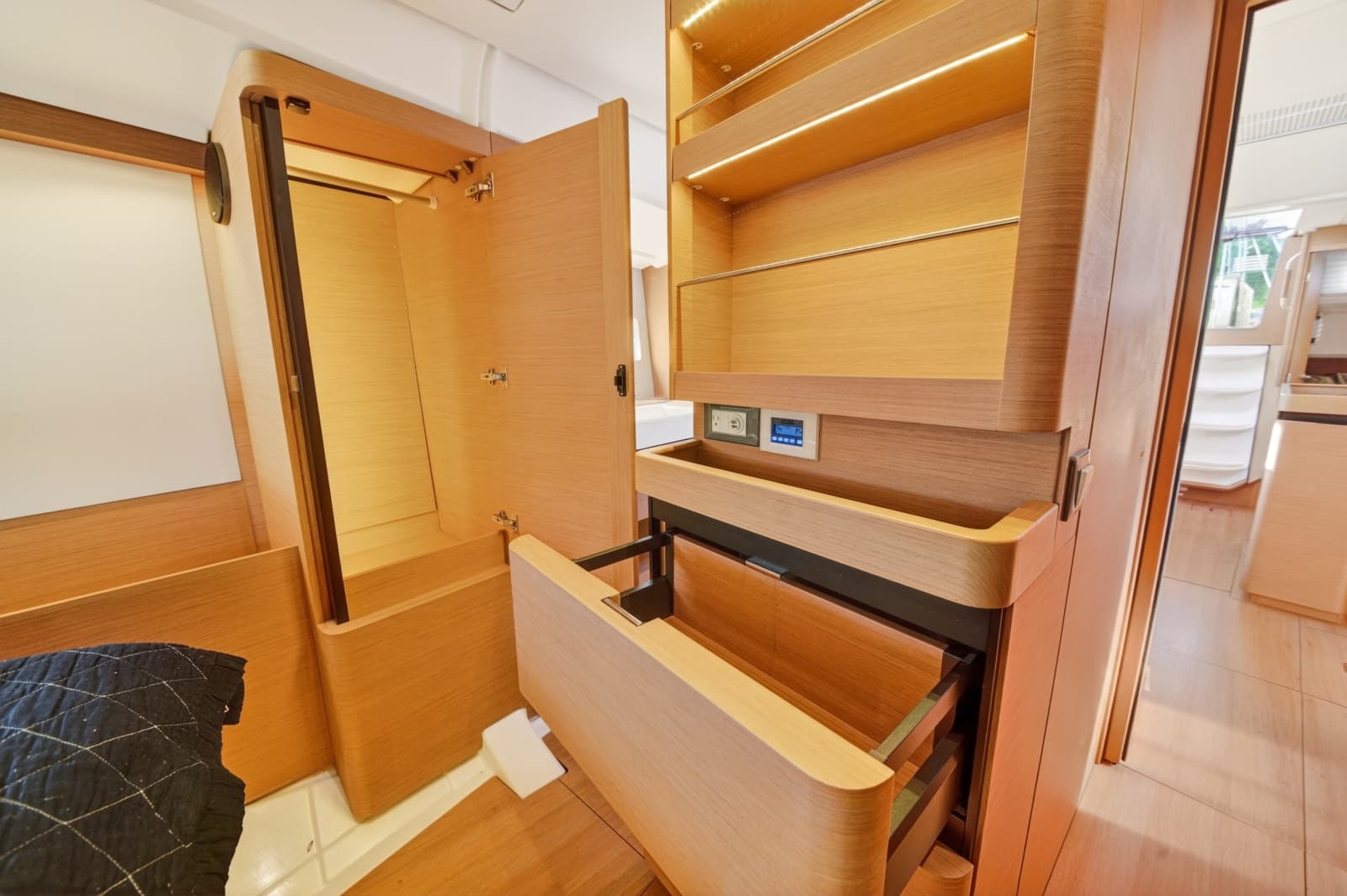 2019 Jeanneau Sun Odyssey 490