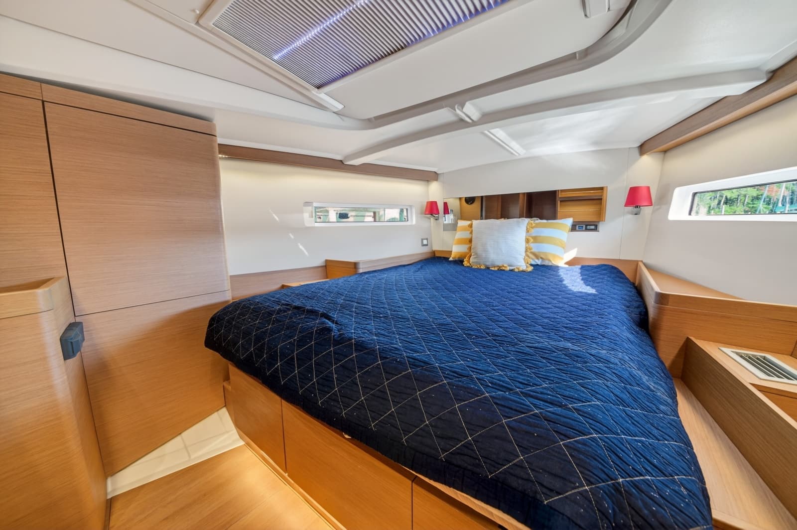 2019 Jeanneau Sun Odyssey 490